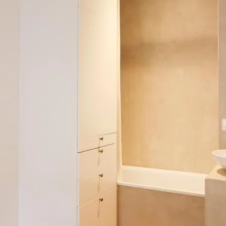 Appartement 34 M Pres De La Place De La Bastille *